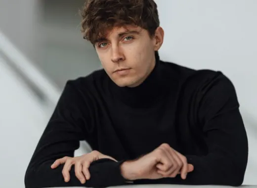 Festeig i giravolt by Jofre Bardolet